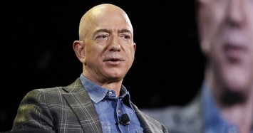 Tài sản của tỷ phú Bezos giảm đến 20 tỷ USD trong vài giờ