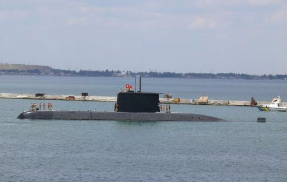 Ảnh mới nhất tàu ngầm Thổ Nhĩ Kỳ vừa lộ diện, lộ hàng 'khủng'