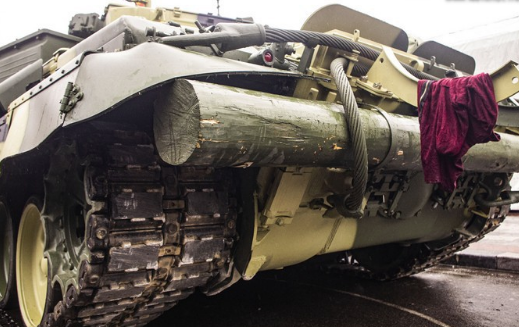 Việt Nam có tiếp cận được quyền tự sản xuất xe tăng T-90?