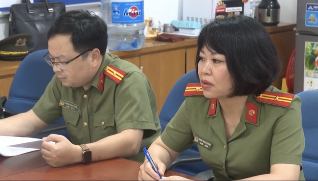 Trung tá Dương Thị Mai Phương - 'bông hồng thép' của Công an TP Hà Nội 