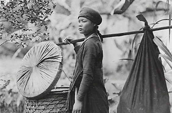 Ảnh quý về phụ nữ nông thôn Việt đầu thế kỷ XX