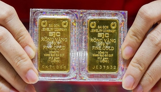 Giá vàng hôm nay: Vàng trong nước cao hơn 17,57 triệu đồng/lượng vàng thế giới