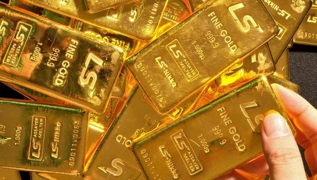 Giá vàng hôm nay: Vàng SJC quay đầu giảm 100.000 - 300.000 đồng/lượng