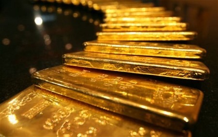 Giá vàng hôm nay: Giá vàng tăng khi nhóm G7 cấm nhập vàng Nga  
