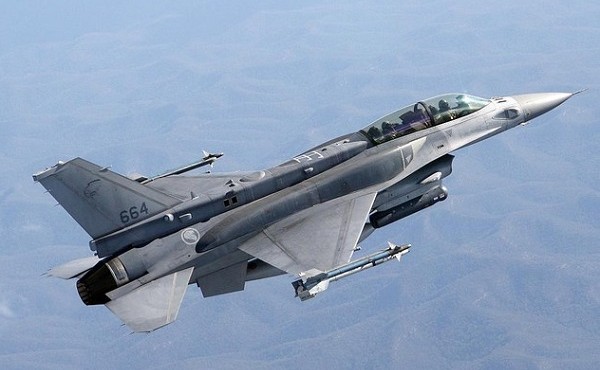Singapore nâng cấp dàn tiêm kích F-16 
