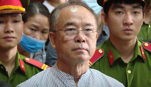 Ông Nguyễn Thành Tài hầu tòa cùng nữ đại gia Dương Thị Bạch Diệp