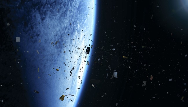 Trái đất bị đe dọa như nào khi 9.600 tấn rác trôi nổi trong vũ trụ?