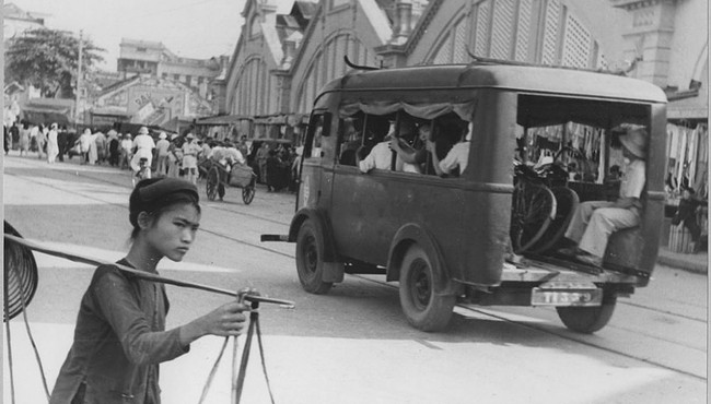 Chợ Đồng Xuân thập niên 1950 cực sôi động