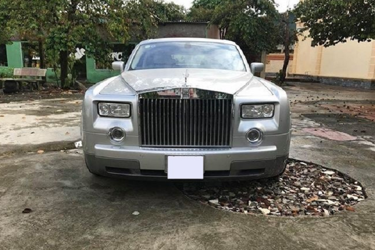 Can canh Rolls-Royce Phantom tien ty di thue cua Tina Duong o Bac Giang-Hinh-2