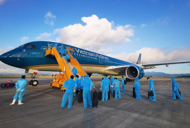 Vietnam Airlines Group khuyen cao nhieu website ban ve gia