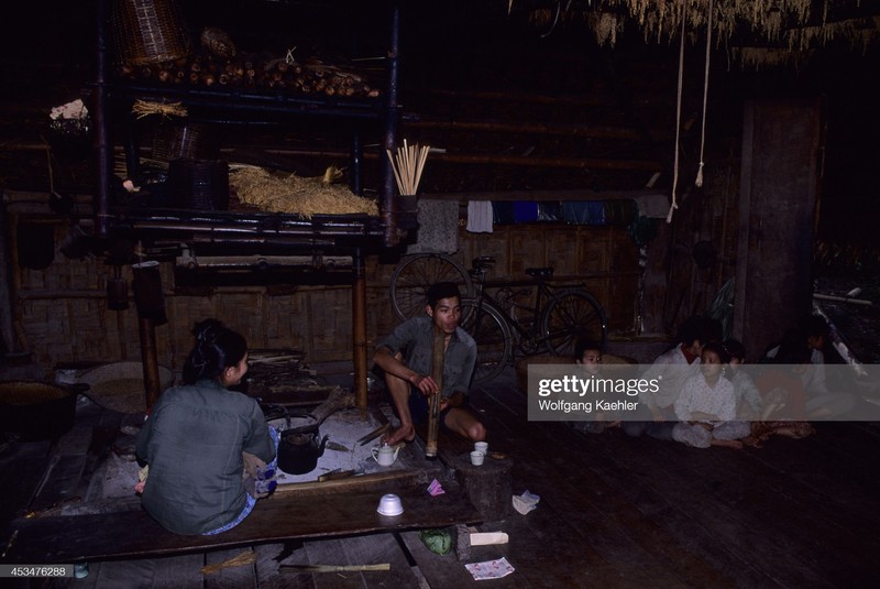 Hoa Binh hoang so day binh di cua nam 1992-Hinh-5