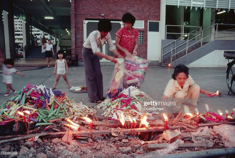 Singapore thap nien 1980 cuc soi dong qua ong kinh nguoi My-Hinh-4