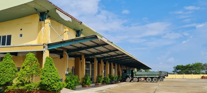 Can canh ben xe bo hoang o Da Nang dang duoc ngan hang rao ban de thu hoi no-Hinh-5