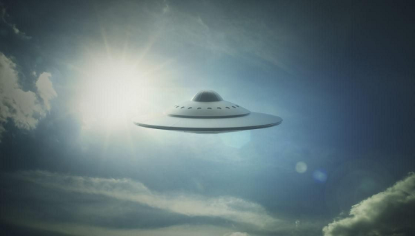“Cong nghe cua UFO vuot xa con nguoi 1.000 nam“-Hinh-7