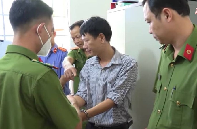 Nguyen Giam doc CDC Binh Phuoc cung thuoc cap bi bat-Hinh-6