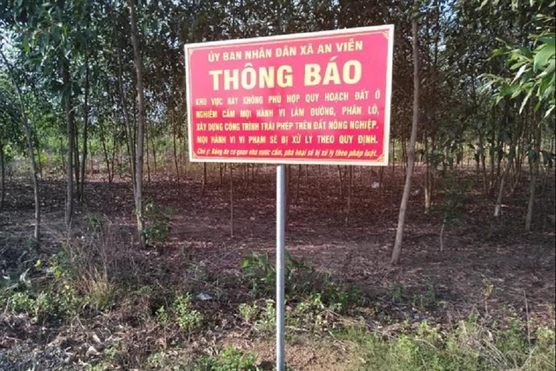 Tinh Dong Nai yeu cau kiem tra xu ly 'diem nong' sai pham dat dai o Trang Bom