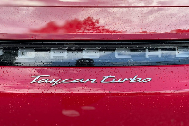 Xe dien Porsche Taycan Turbo cuc dep dang rao ban o Tay Ninh-Hinh-2
