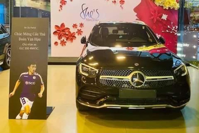 Xe Mercedes-Benz GLC 300 cua hau ve Doan Van Hau co gi hap dan?